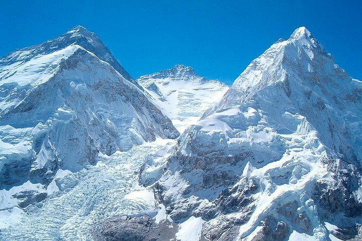 everest trek view
